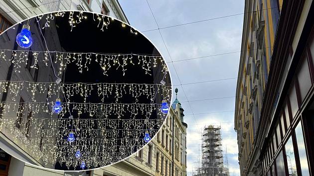 Na kovová lanka pro větrníky v ulici 28. října v Olomouci se vrátí adventní světelná výzdoba. Trochu jiná než v minulosti (ve výřezu)