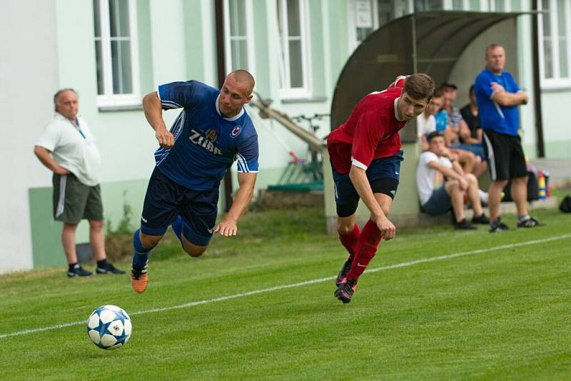 MOL Cup: Viktorie Přerov (v modrém) proti HFK Olomouc