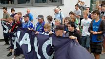 Fanoušci fotbalového týmu SK Sigma Olomouc uspořádali pochod z Horního náměstí na Andrův stadion