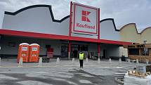 Kaufland v olomoucké Štursově ulici prochází modernizací.17. února 2022