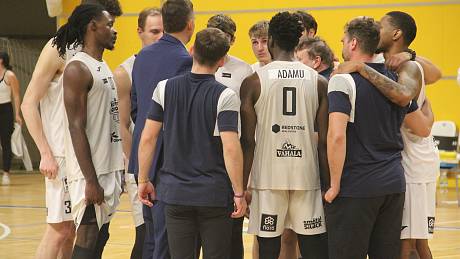 Basketbal: Předkolo play-off: Olomoucko - USK Praha (12.4.2024)