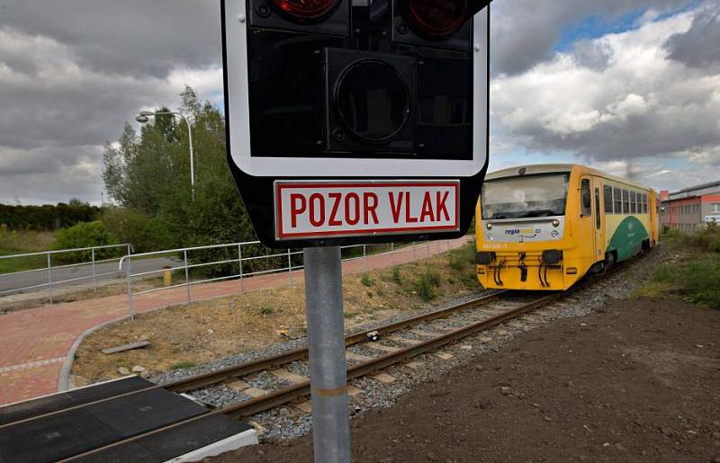 Cyklostezka na Poděbrady - nový přejezd u Moravských železáren