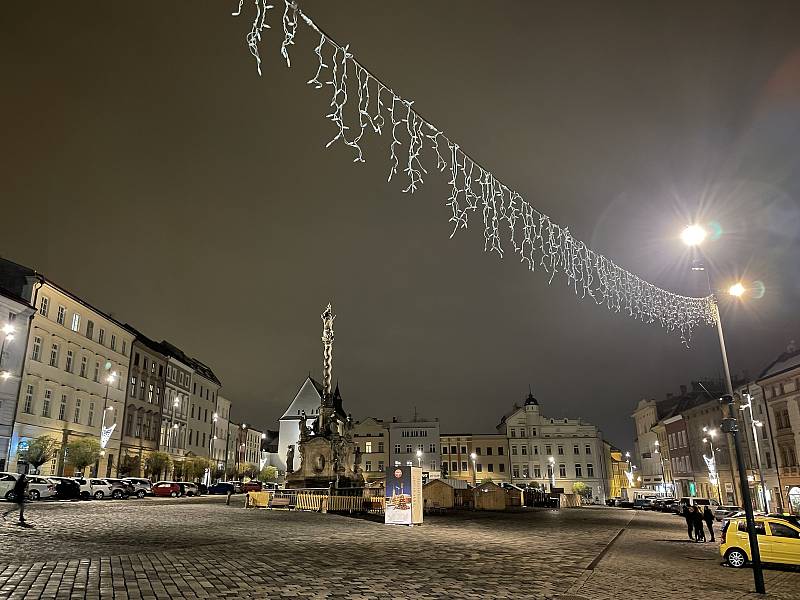 Centrum Olomouce po uzavření vánočních trhů v sobotu 27. listopadu 2021