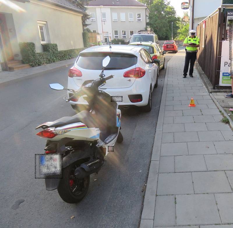 Nehodu, při níž cyklista v Bendlově ulici v Olomouci 15. června 2017 srazil pětileté dítě, teď šetří policie a s prosbou o pomoc se obrací na veřejnost
