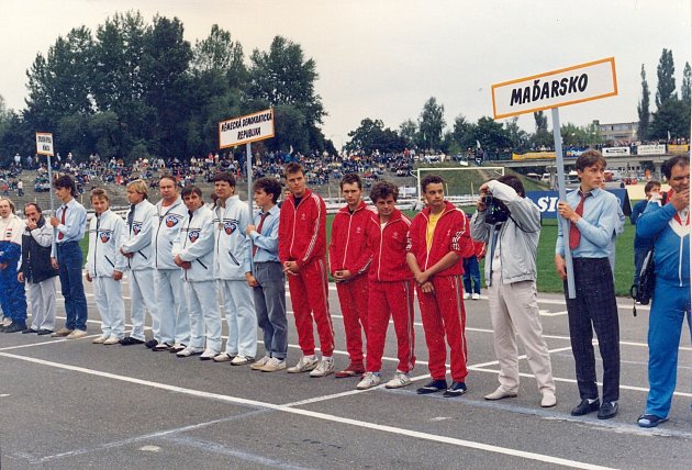 Slavnostní zahájení MS a ME 1989 motokár v Olomouci