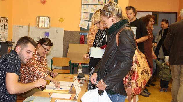 Komunální a senátní volby na ZŠ Komenium v Olomouci,…