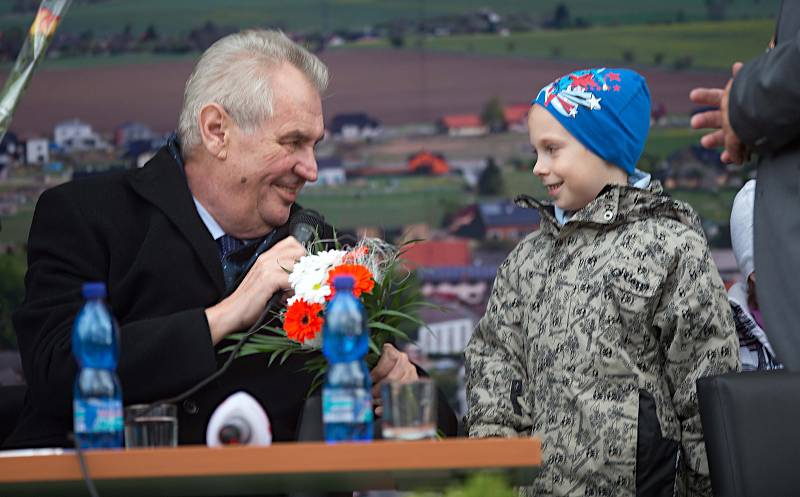 Prezident Zeman v Hněvotíně