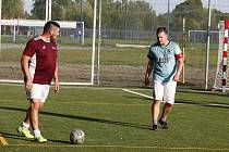 První liga Malého fotbalu Olomouc: FC Levotil - Marky Sport Olomouc 5:1 na novém víceúčelovém hřišti s umělou trávou v Července.