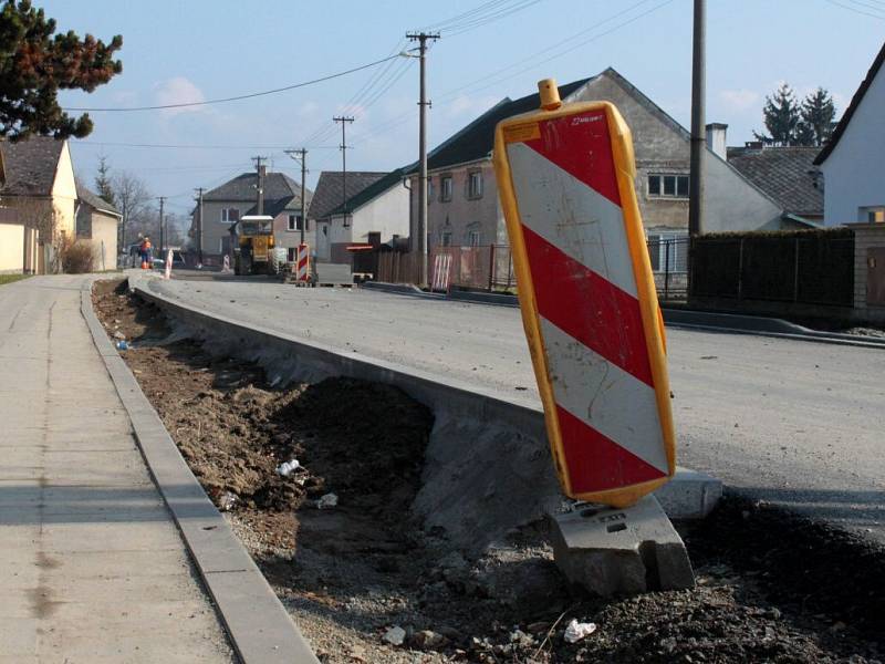 Rekonstrukce průtahu obcí Pňovice na Olomoucku