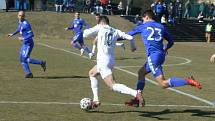 Rezerva olomoucké Sigmy (v modrém) porazila při své domácí jarní premiéře béčko Slovácka v poměru 3:1.