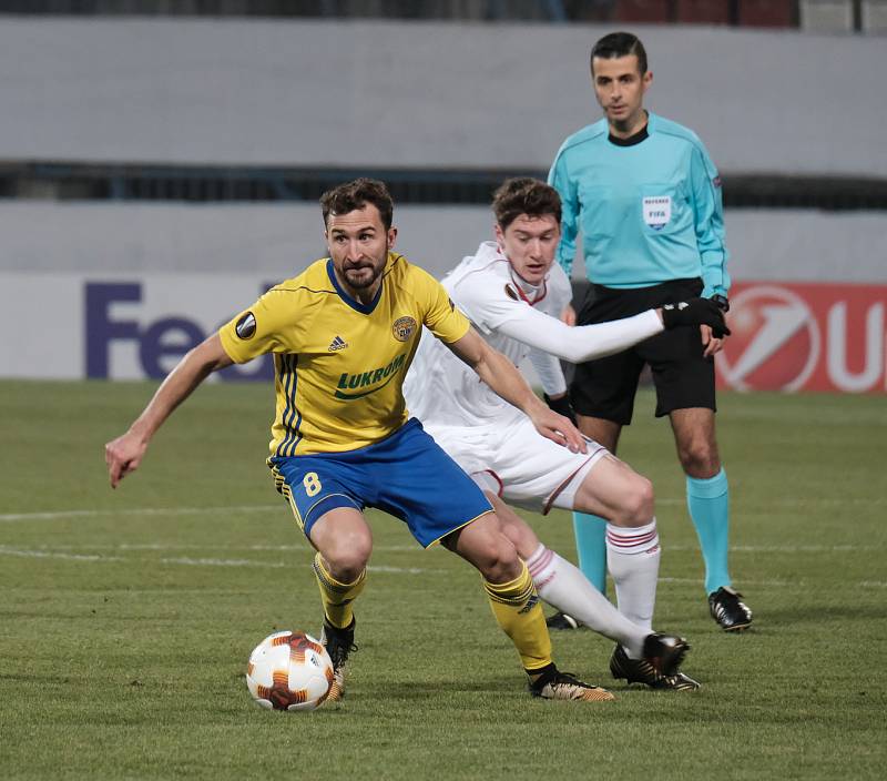 Fotbalisté Fastavu Zlín (ve žlutém) v 6. kole Evropské ligy skupiny F v olomouckém azlyu podlehli lídru nejvyšší ruské soutěže Lokomotivu Moskva.