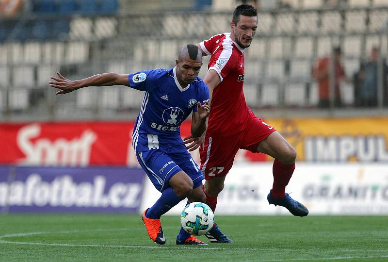 Sigma rozstřílela Zbrojovku 3:0.