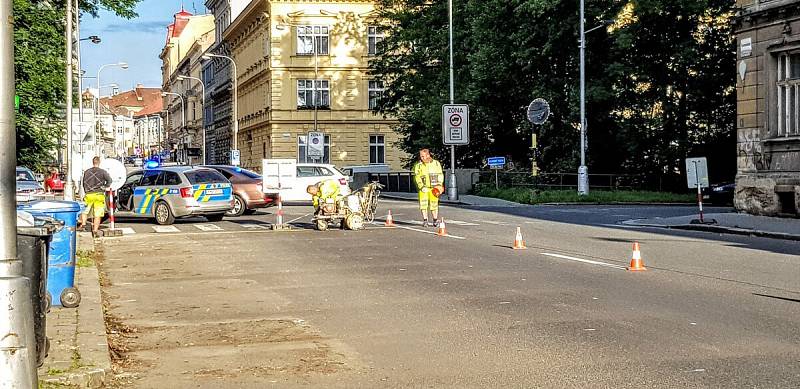 Pondělí 21. května, 6:30. Uzavření mostu u Bristolu