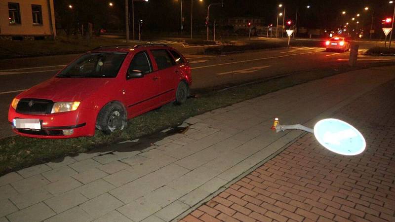 Novoroční nehoda opilého šoféra ve Schweitzerově ulici v Olomouci