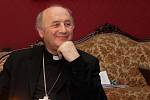 Arcibiskup olomoucký Jan Graubner při adventním on-line rozhovoru se čtenáři Deníku