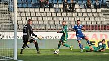 Fotbalová Sigma Olomouc porazila MFK Karviná 2:0.  Antonín Růsek