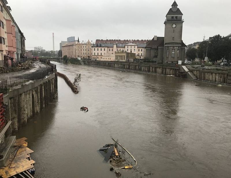 Řeka Morava u Bristolu v Olomouci, 14. října 2020 dopoledne