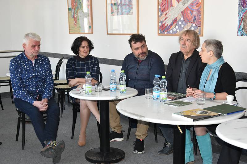 Česko-maďarská tisková konference v olomouckém Muzeu umění