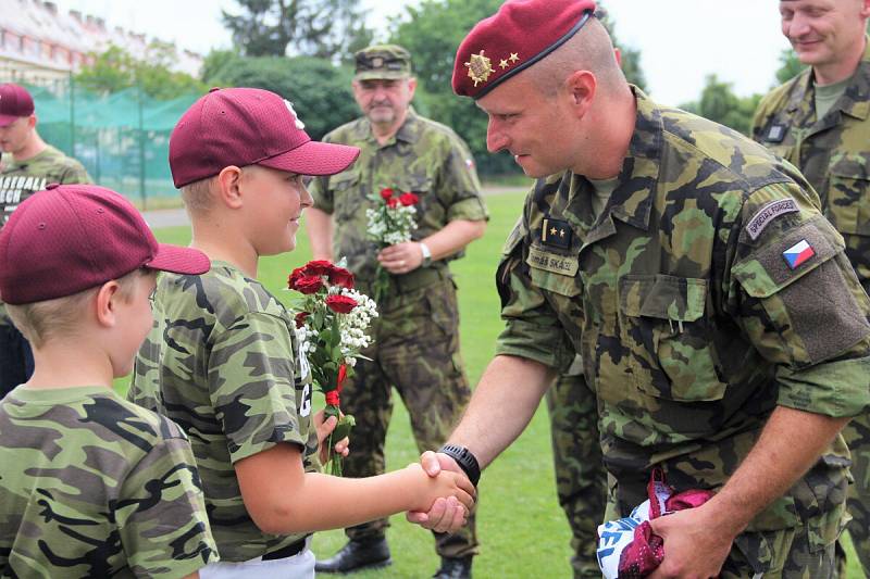 Army Day na baseballovém hřišti na Lazcích