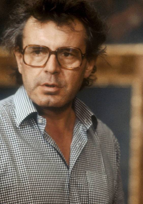 Režisér Miloš Forman při natáčení filmu Amadeus v roce 1983