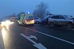 Nehoda tří aut u Horní Loděnice