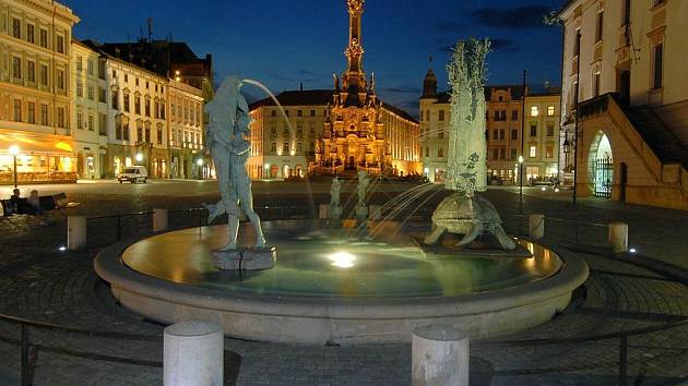 Arionova kašna na Horním náměstí v Olomouci
