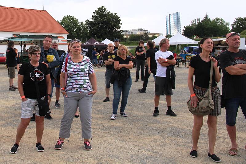 Festival Bounty Rock Cafe Open Air v areálu Korunní pevnůstky v Olomouci.