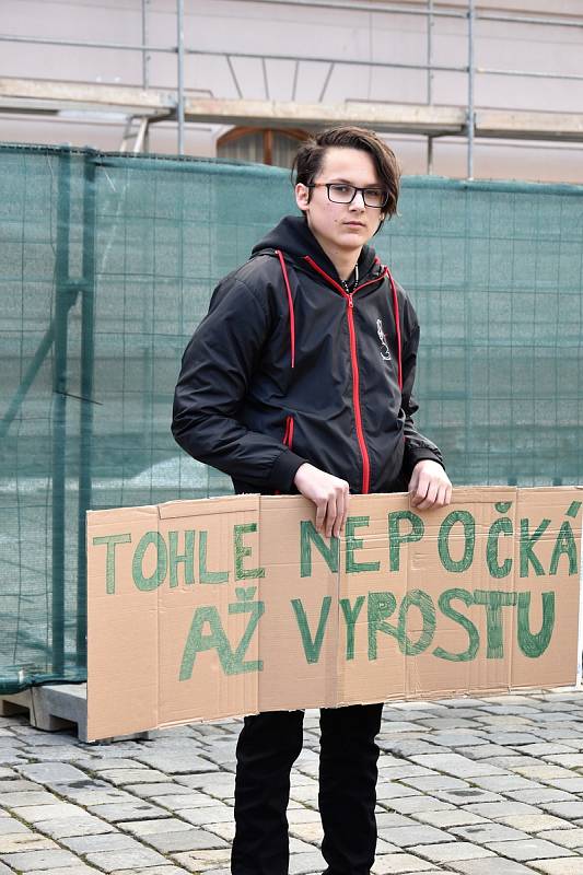 Protestující studenti středních škol v Olomouci