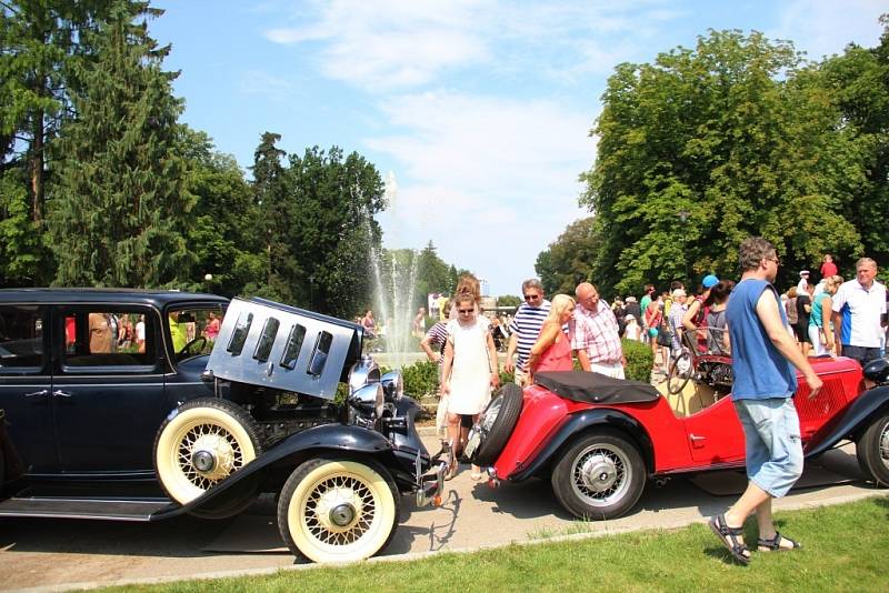 XIX. ročník Hanáckého okruhu, soutěže historických automobilů a motocyklů vyrobených do roku 1939.