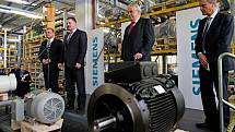 Prezident Zeman na návštěvě v mohelnickém Siemensu