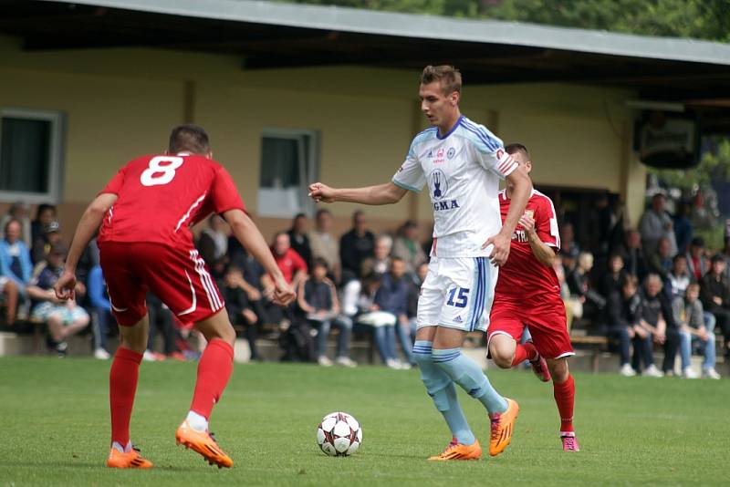 Sigma (v bílém) porazila v přípravě Košice 4:1.