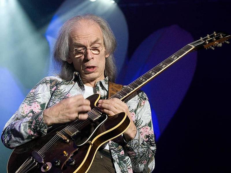 Yes v Olomouci - Steve Howe