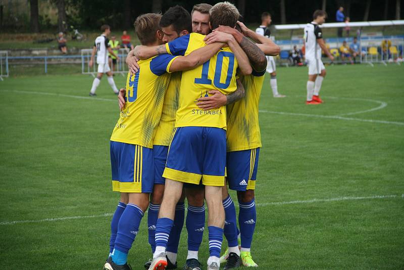 Fotografie z utkání 1. kola divize E mezi celky FK Šternberk a 1. HFK Olomouc