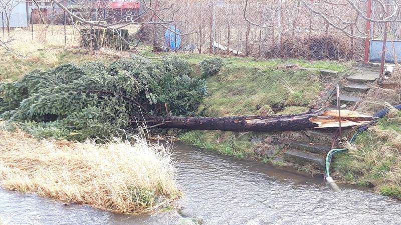 Následky vichřice Sabina v Javorníku. 10.2.2020