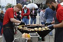 Olomoucký Burger street festival nezastavila ani nepřízeň počasí. 20.6. 2020