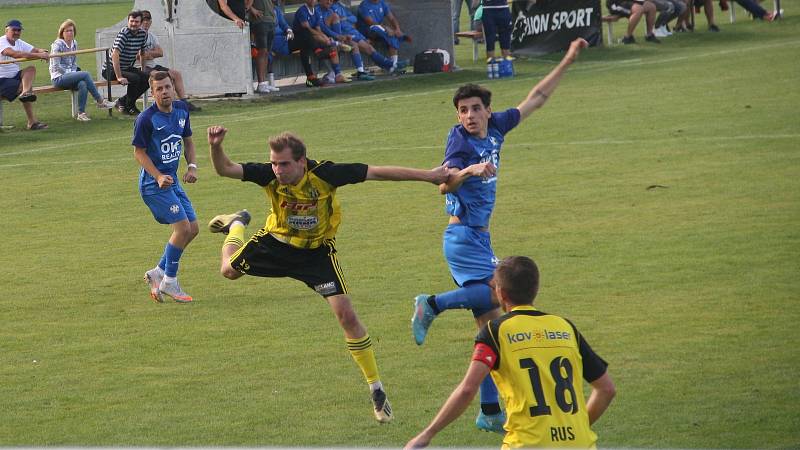 Fotografie ze zápasu 5. kola divize E mezi celky FK Nové Sady a FK Kozlovice