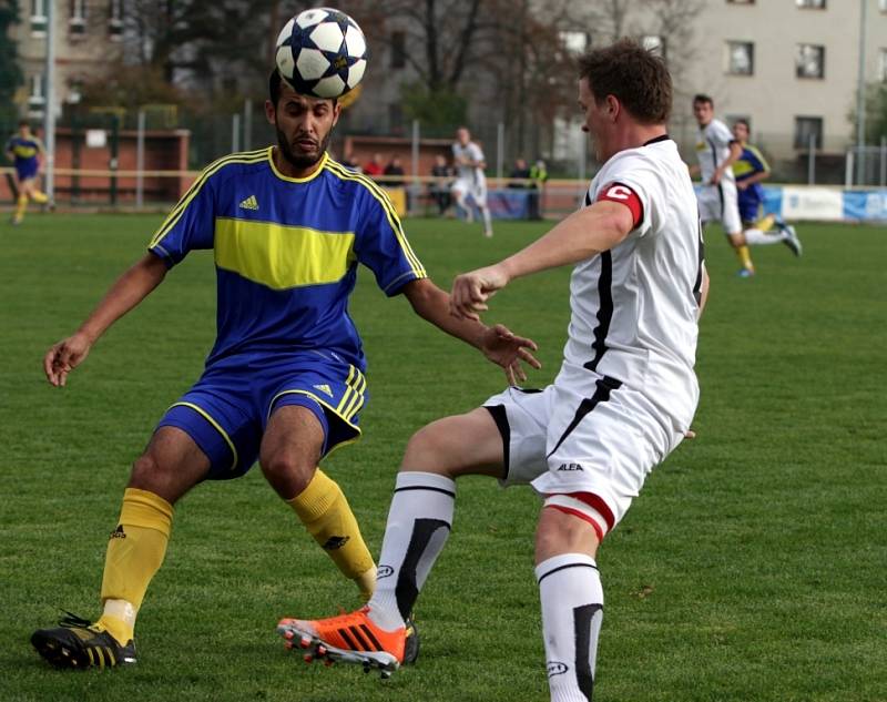 Fotbalisté Nových Sadů (v bílém) proti Želatovicím