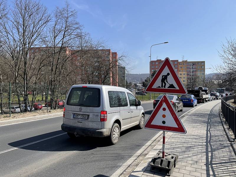 Okružní křižovatka ulic Věžní a Uničovské ve Šternberku, uzavírka potrvá do 30. května, 1. dubna 20211. dubna 2021