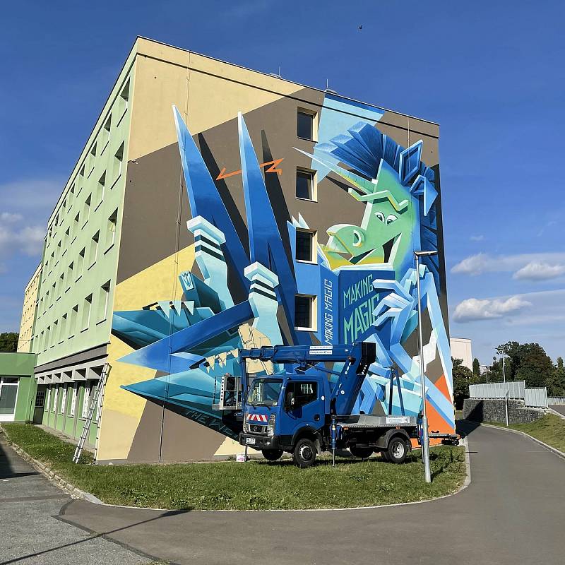 V rámci letošního Street art festivalu v Olomouci vytvořili špičkoví umělci nové velkoplošné malby. Na univerzitních kolejích Gen. Svobody se "vyřádil" Vidam, 24. září 2021,