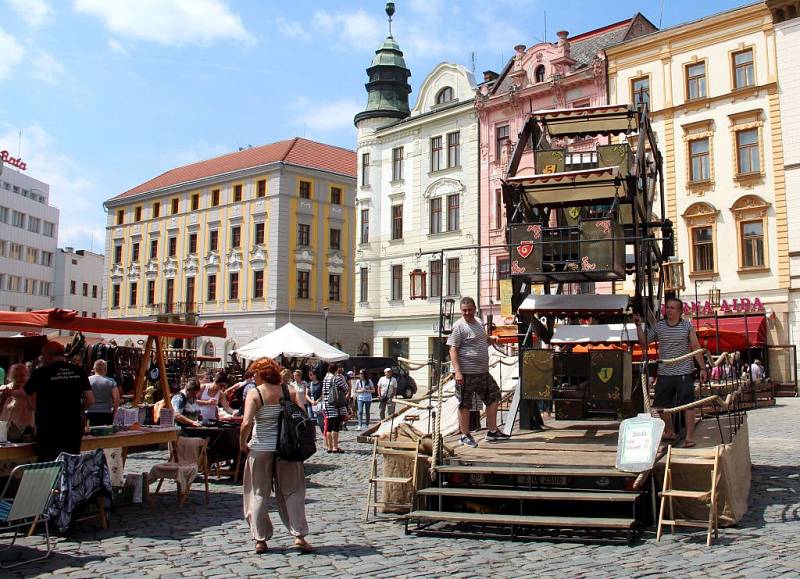 Svátky města Olomouce - sobotní jarmark na Horním náměstí