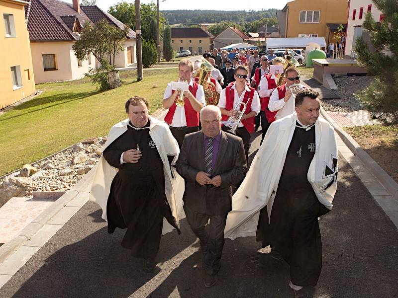 Slavnostní otevření návsi v Luké