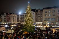 Rozsvícení vánočního stromu na Horním náměstí, 19. listopadu 2023, Olomouc.