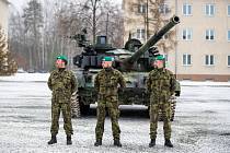 Plánované úspory vlády by neměly ohrozit plánované vyzbrojování a modernizaci české armády. Šetřit se prý bude jinde. Ilustrační snímek