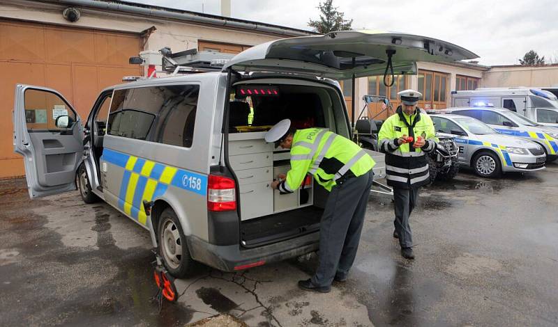 Představení nových policejních vozů v Olomouci