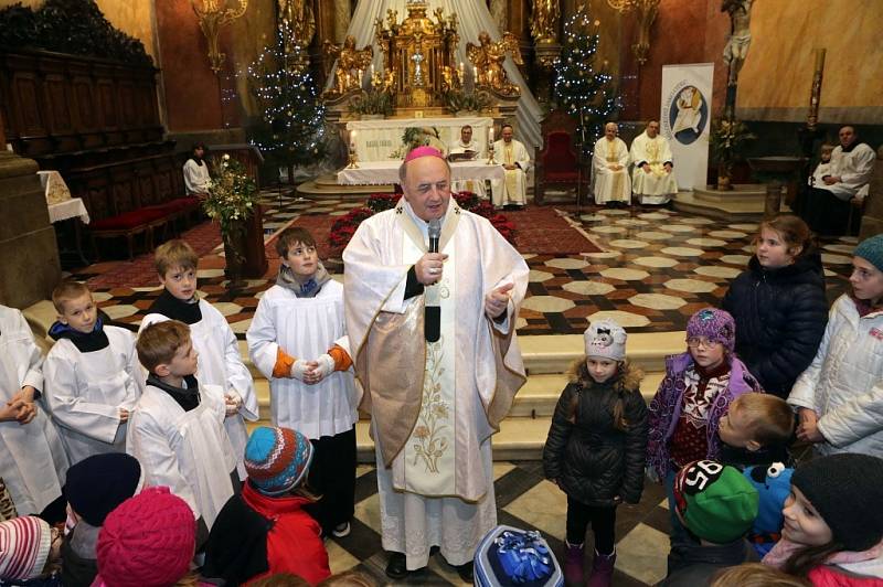 Vánoční mše svatá pro děti v chrámu Svatého Michala v Olomouci.