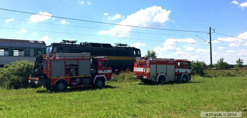 Tragická srážka vlaku s renaultem u Vlkoše