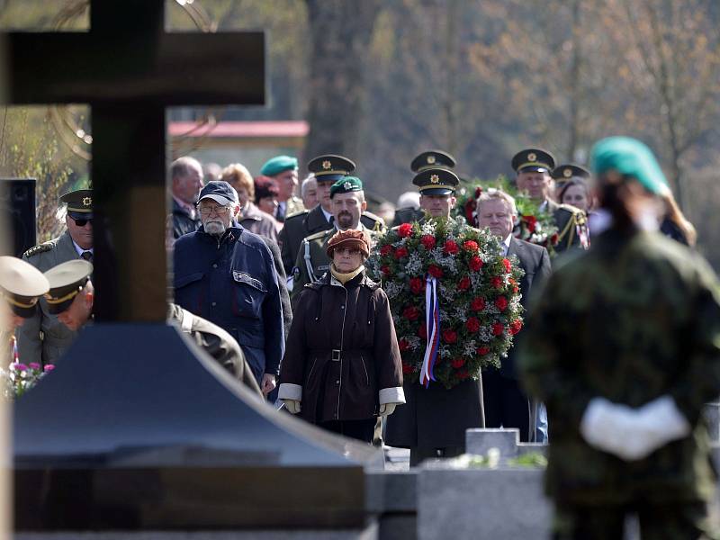 Pietní akt při příležitosti 72. výročí vypálení obce Javoříčko. 5.května 1945 zde nacisté zavraždili 38 mužů.