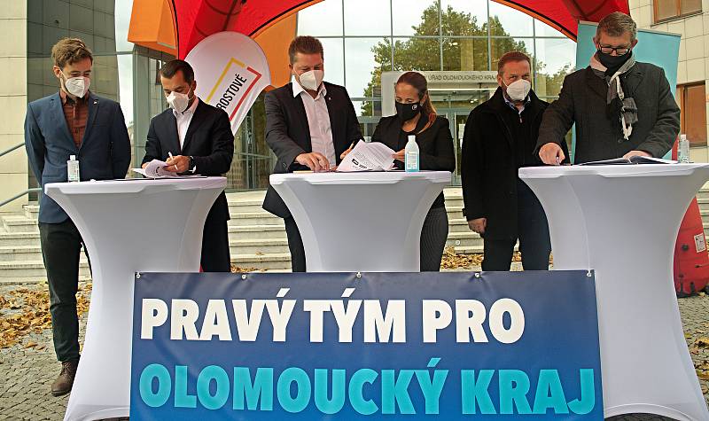 Podpis koaliční smlouvy nové vlády Olomouckého kraje - 26. 20. 2020