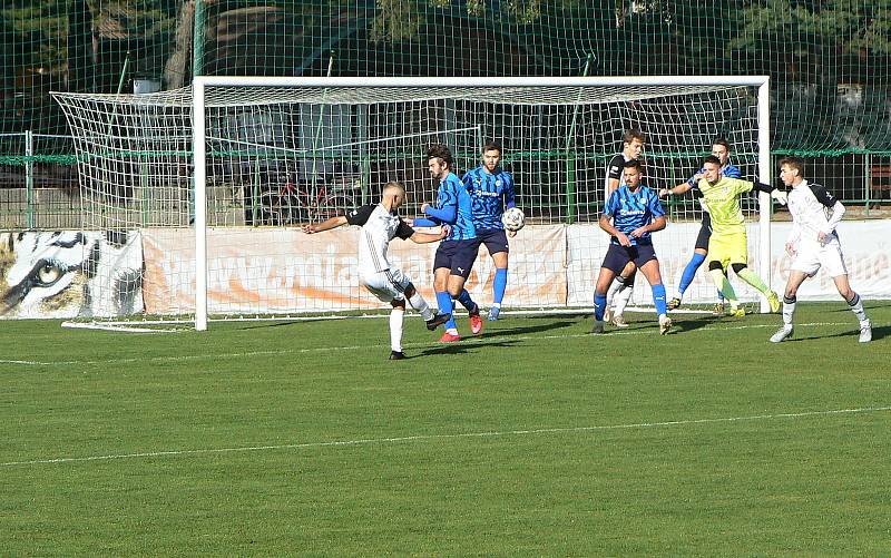 Fotbalisté 1. HFK Olomouc podlehli doma Tatranu Všechovice 0:2.