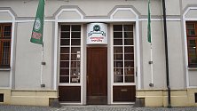 Výrobna, muzeum a prodejna tvarůžků v Lošticích.
